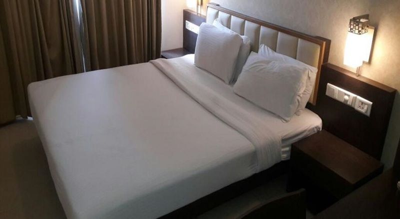 Hotel Sadanand Regency Pimpri-Chinchwad Екстериор снимка