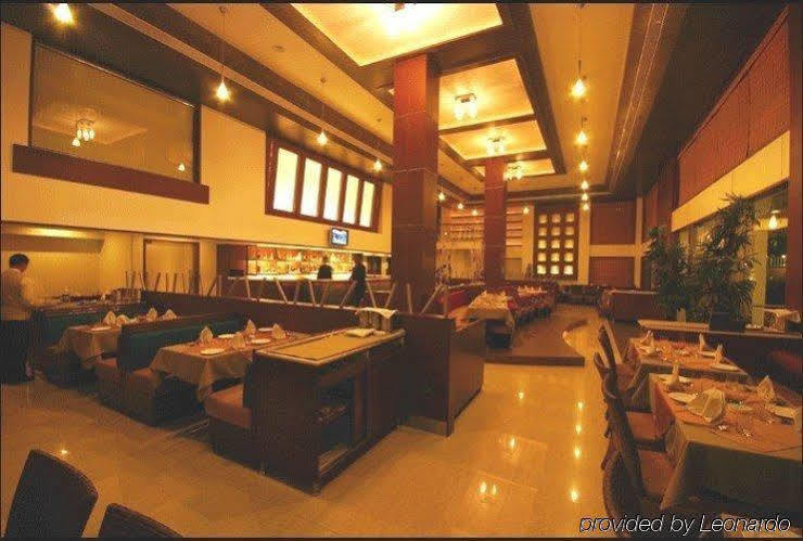 Hotel Sadanand Regency Pimpri-Chinchwad Екстериор снимка