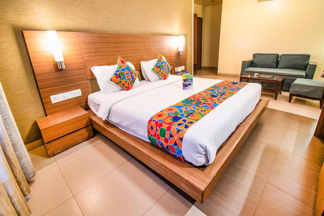 Hotel Sadanand Regency Pimpri-Chinchwad Екстериор снимка