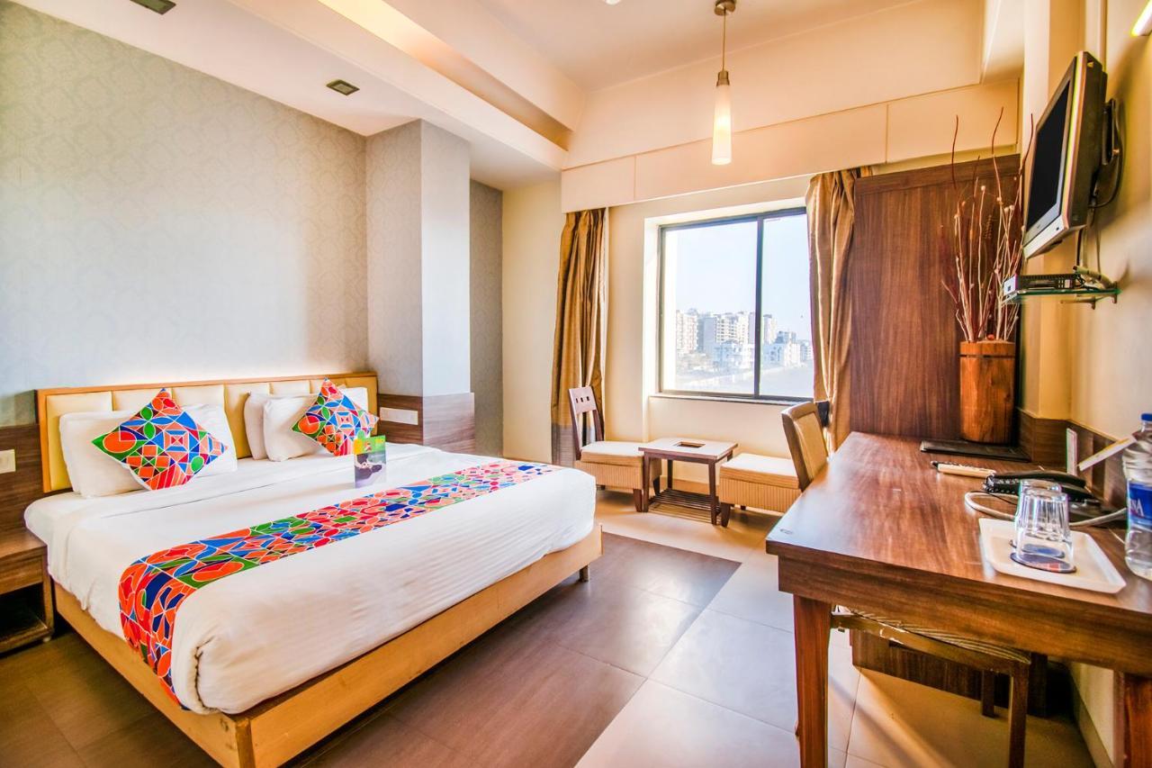 Hotel Sadanand Regency Pimpri-Chinchwad Екстериор снимка