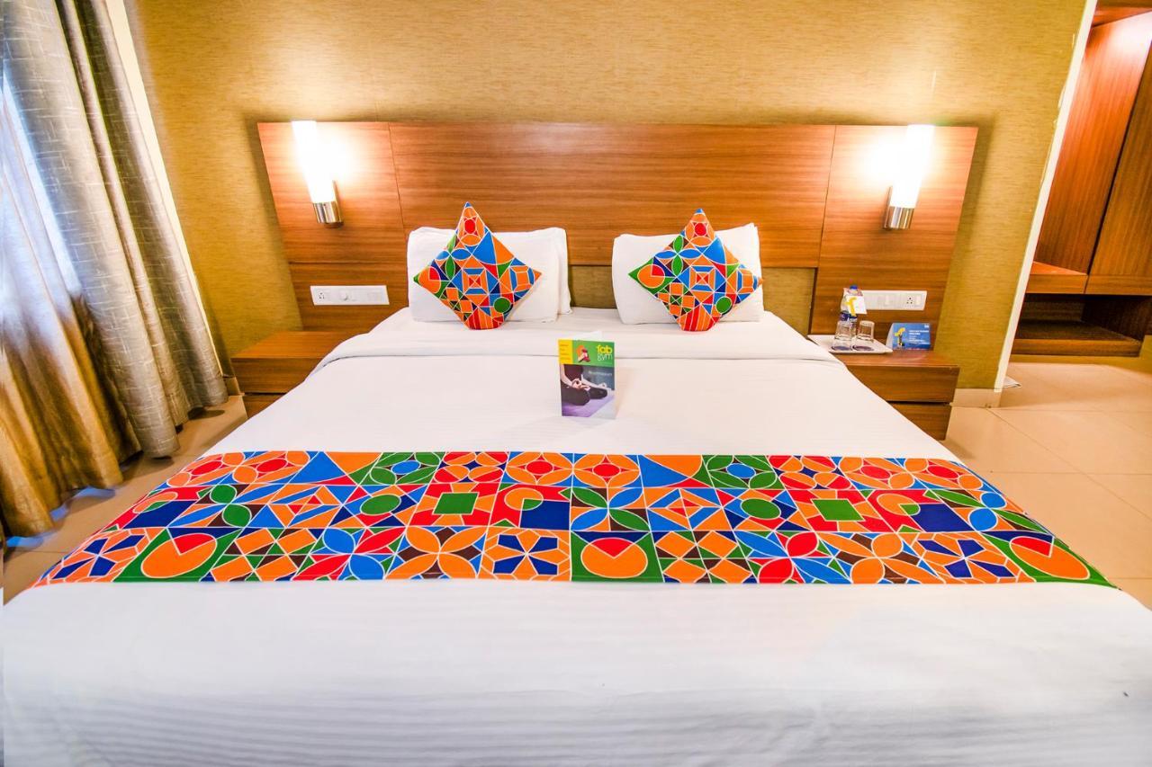 Hotel Sadanand Regency Pimpri-Chinchwad Екстериор снимка